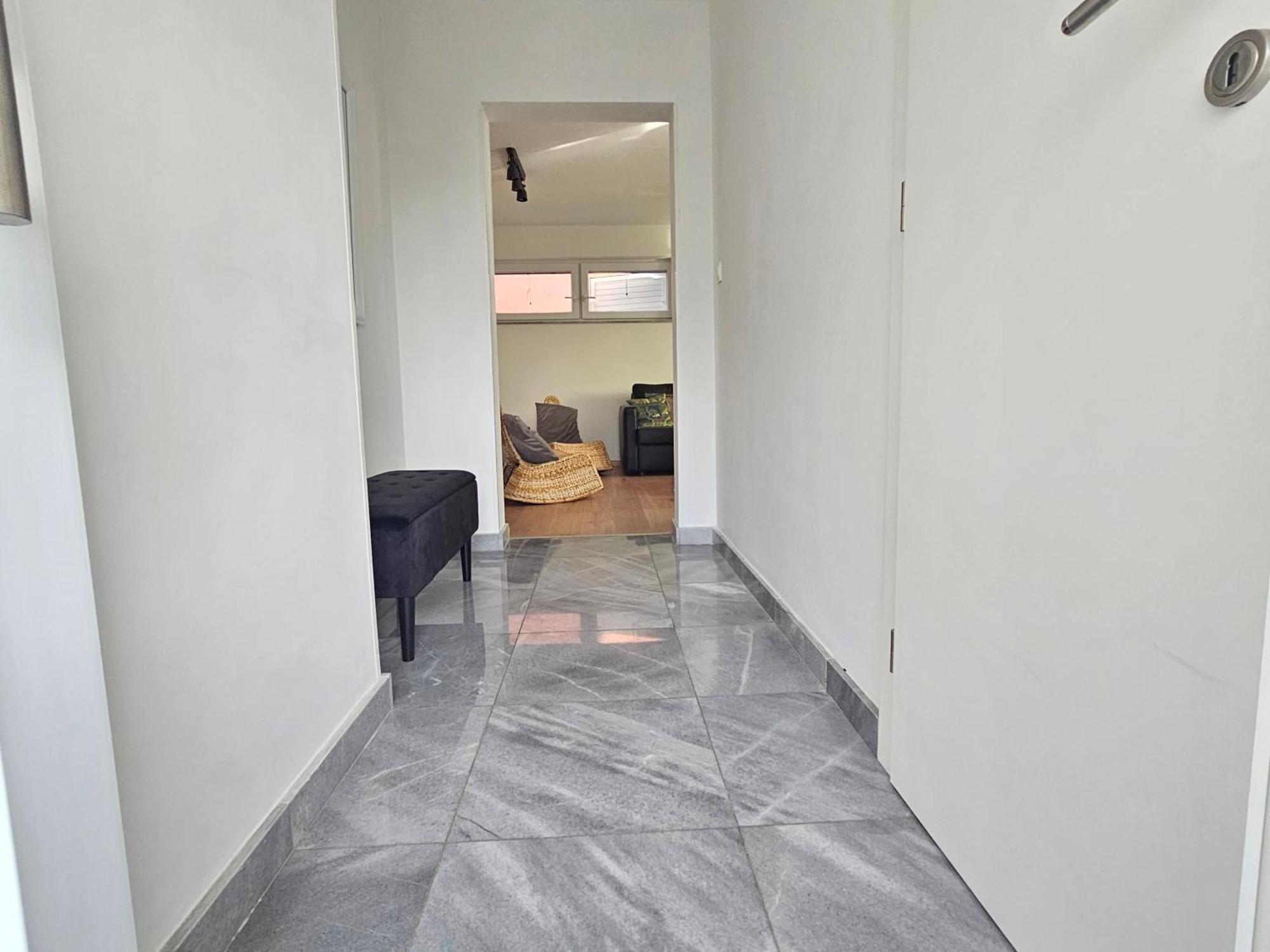 Vila Regina Apartment Rex With Swimming Pool Йезера Екстериор снимка