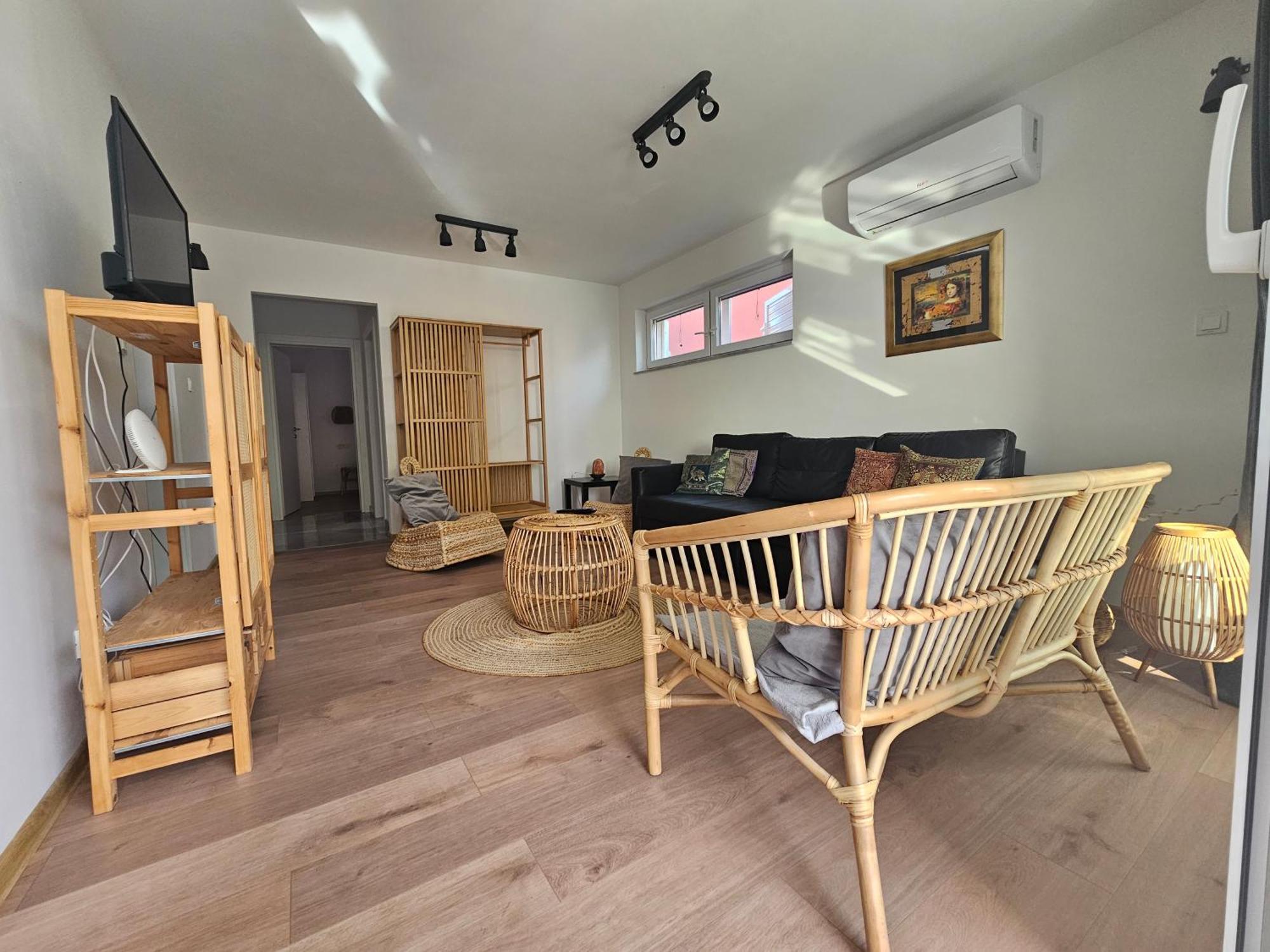 Vila Regina Apartment Rex With Swimming Pool Йезера Екстериор снимка