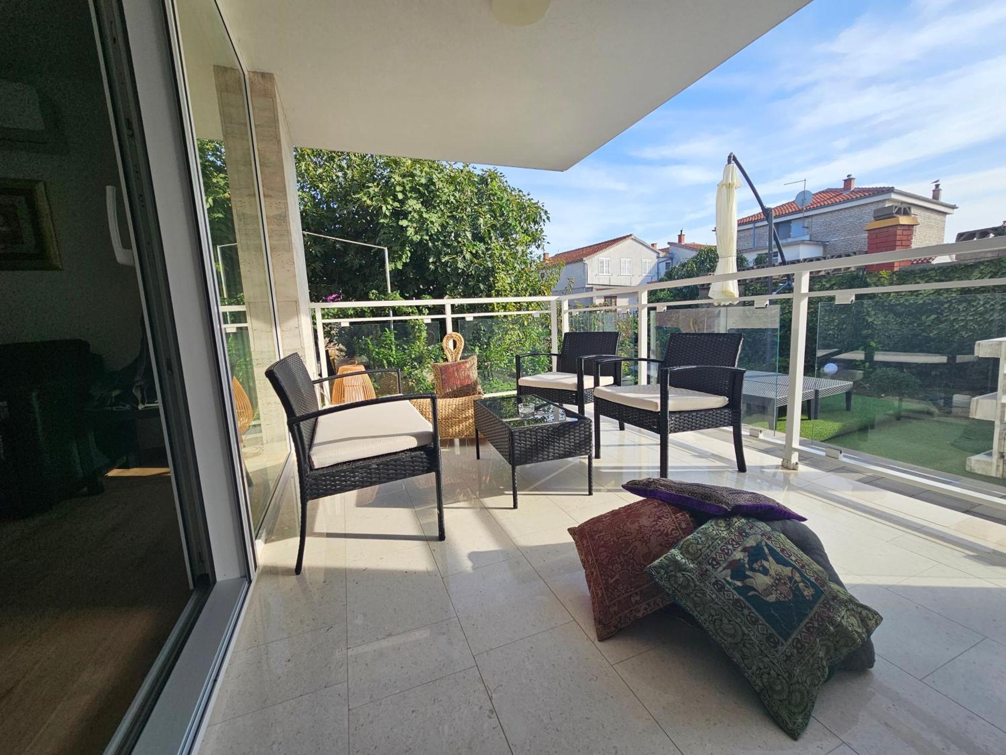 Vila Regina Apartment Rex With Swimming Pool Йезера Екстериор снимка