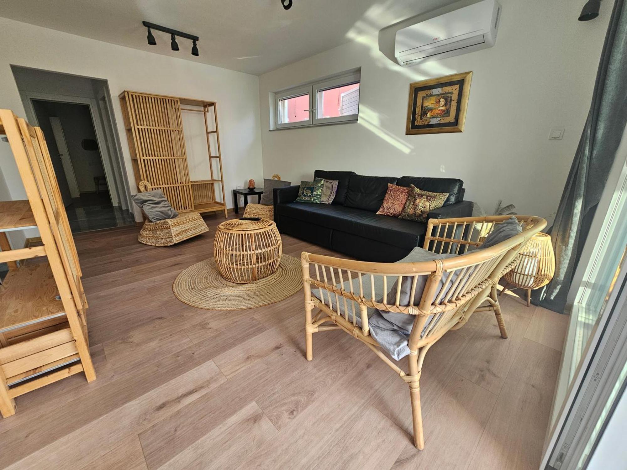 Vila Regina Apartment Rex With Swimming Pool Йезера Екстериор снимка