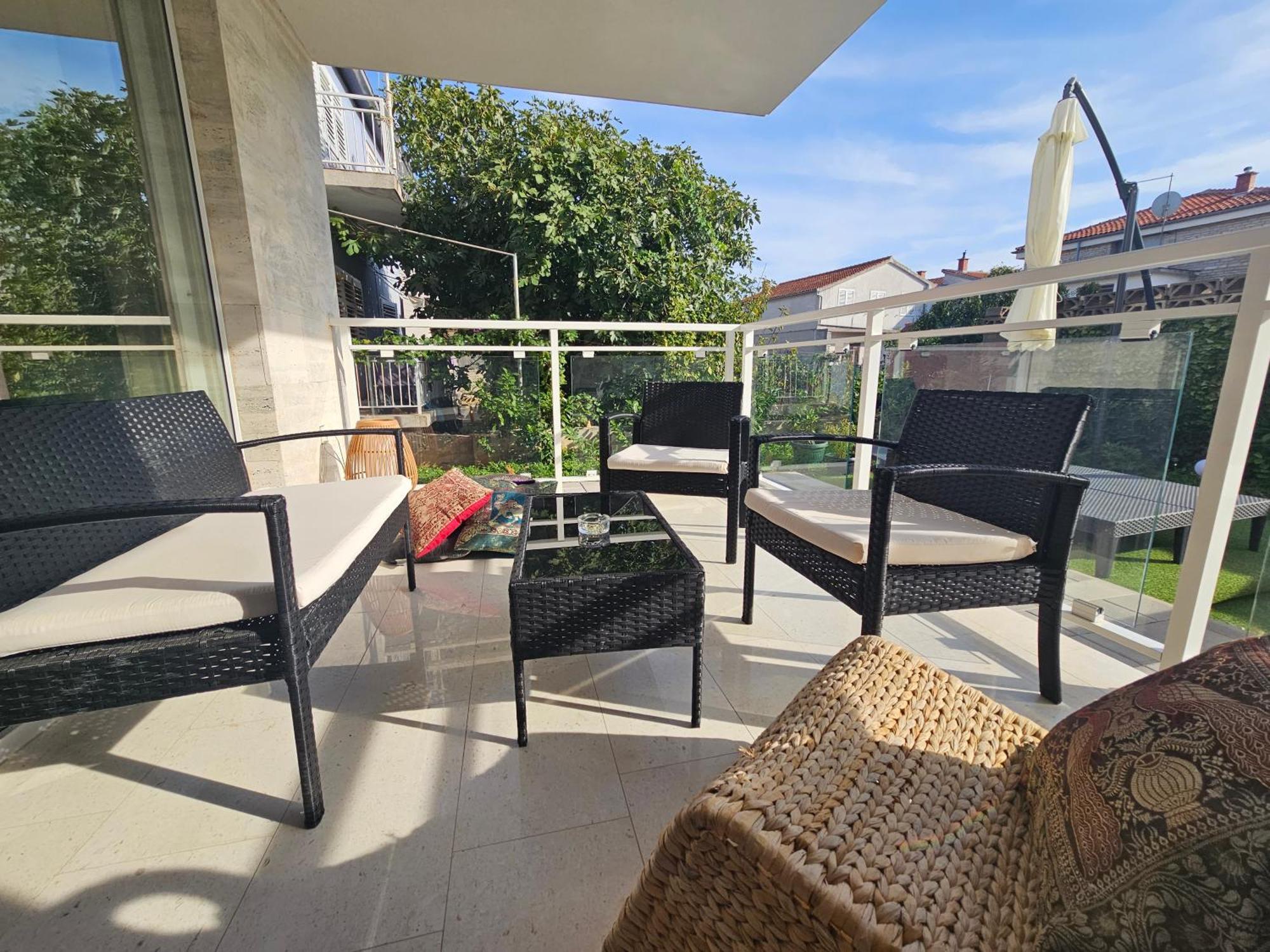 Vila Regina Apartment Rex With Swimming Pool Йезера Екстериор снимка