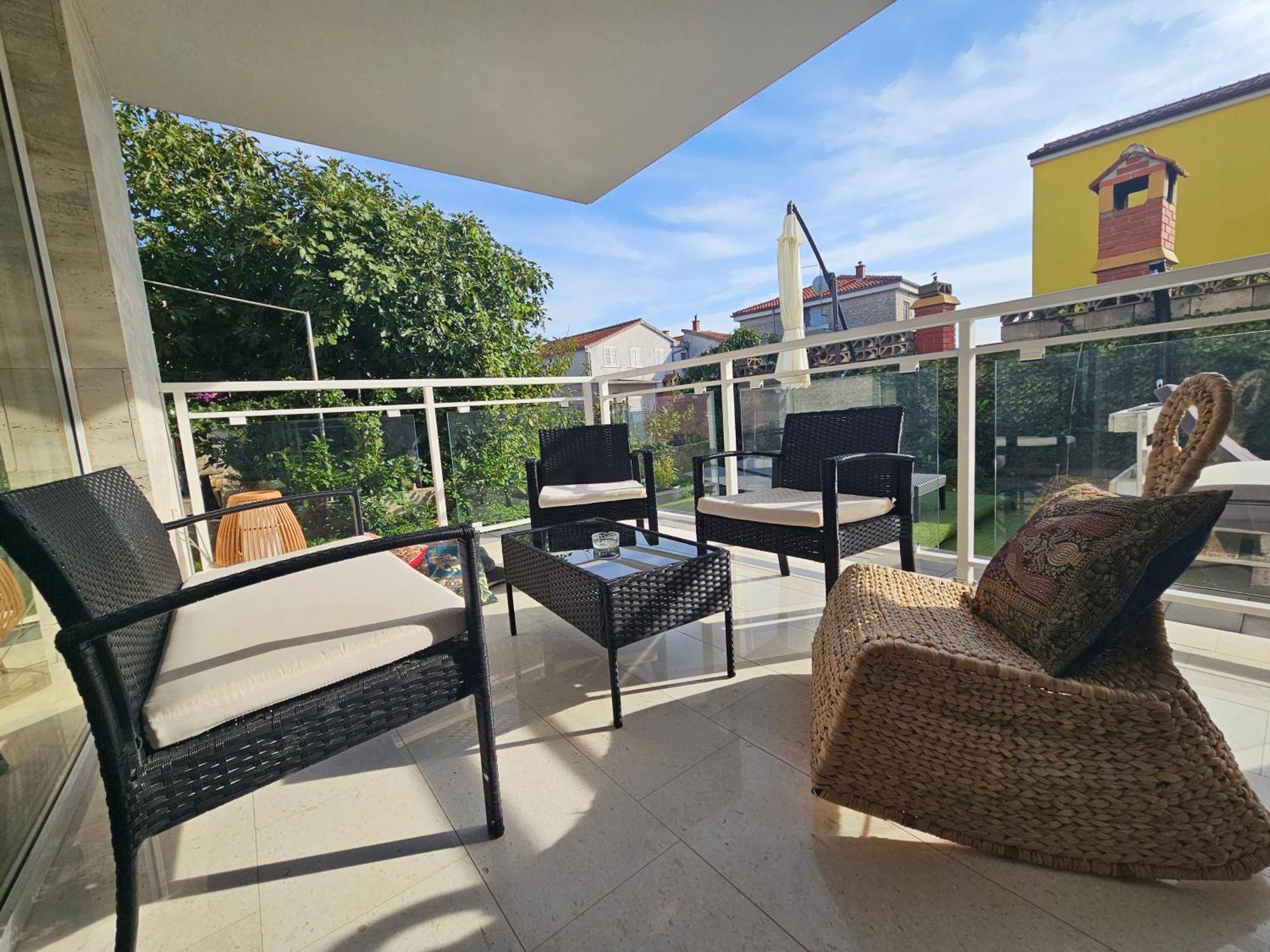 Vila Regina Apartment Rex With Swimming Pool Йезера Екстериор снимка