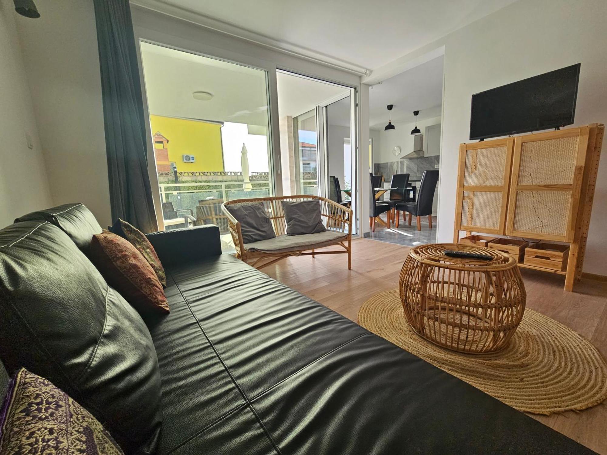 Vila Regina Apartment Rex With Swimming Pool Йезера Екстериор снимка