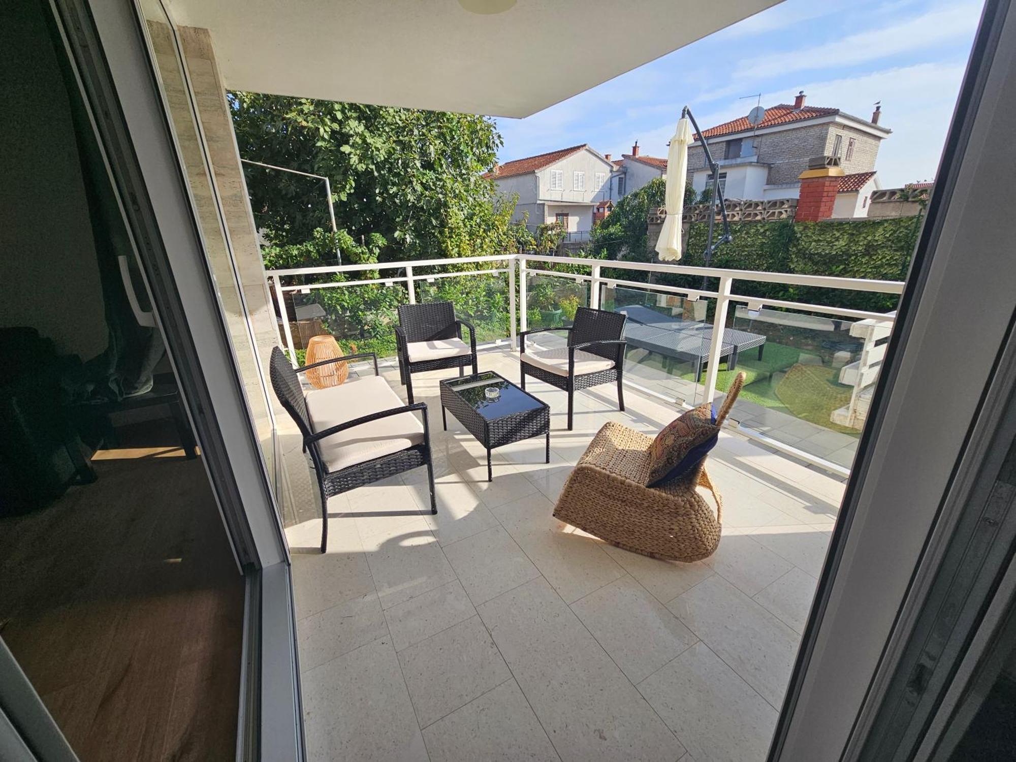 Vila Regina Apartment Rex With Swimming Pool Йезера Екстериор снимка