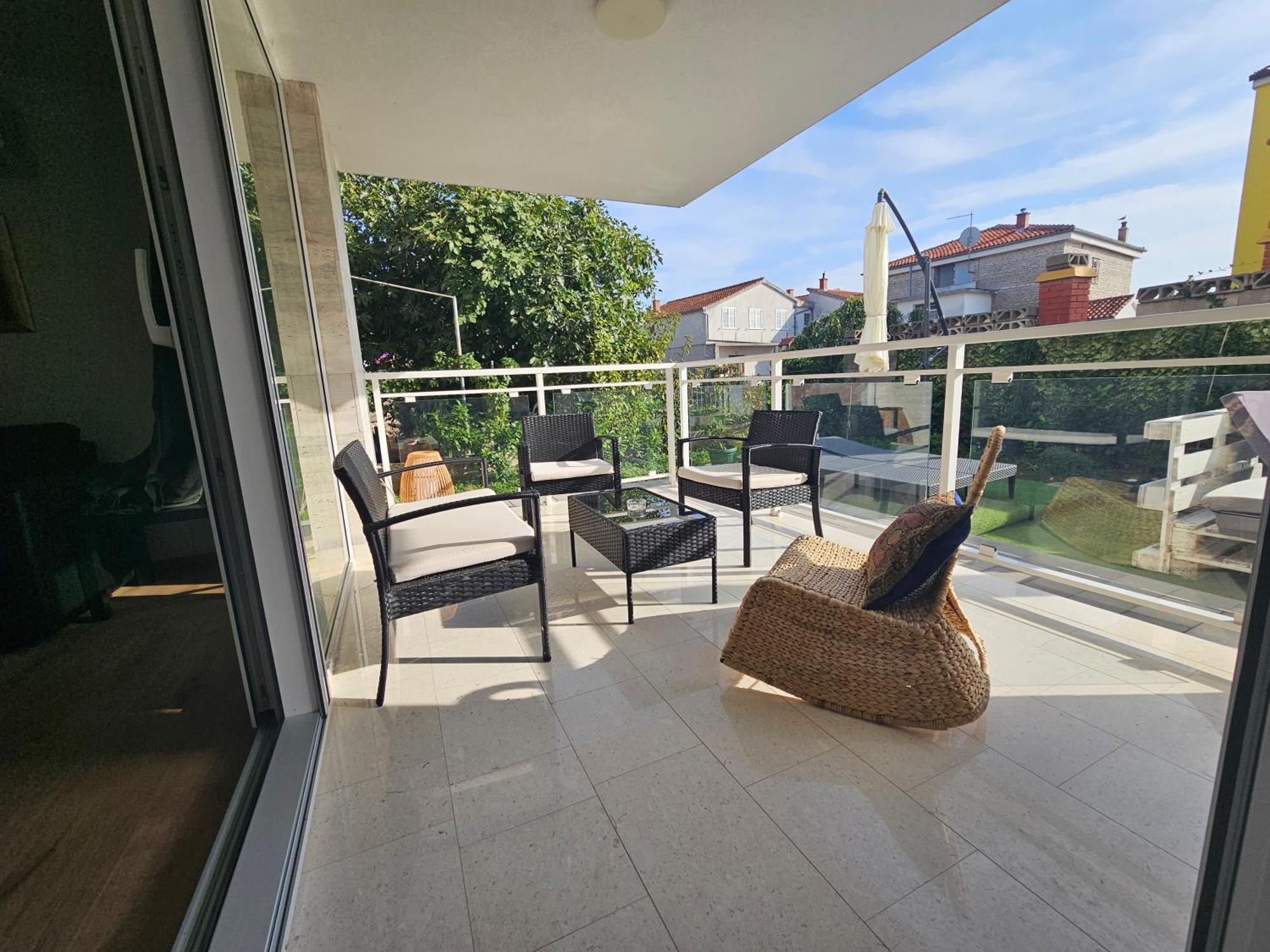Vila Regina Apartment Rex With Swimming Pool Йезера Екстериор снимка